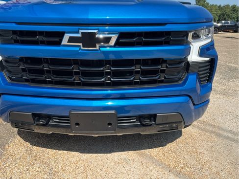 Used 2023 Chevrolet Silverado 1500 RST w/ Convenience Package II AWD/4WD image 11