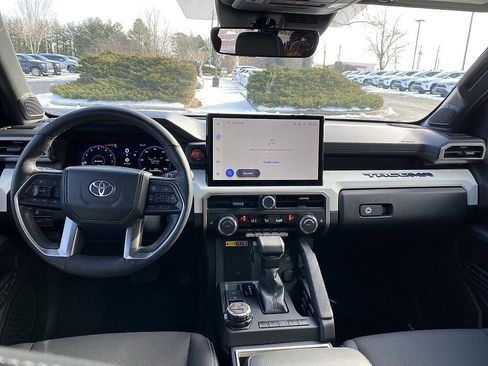 Used 2024 Toyota Tacoma TRD Off-Road image 19