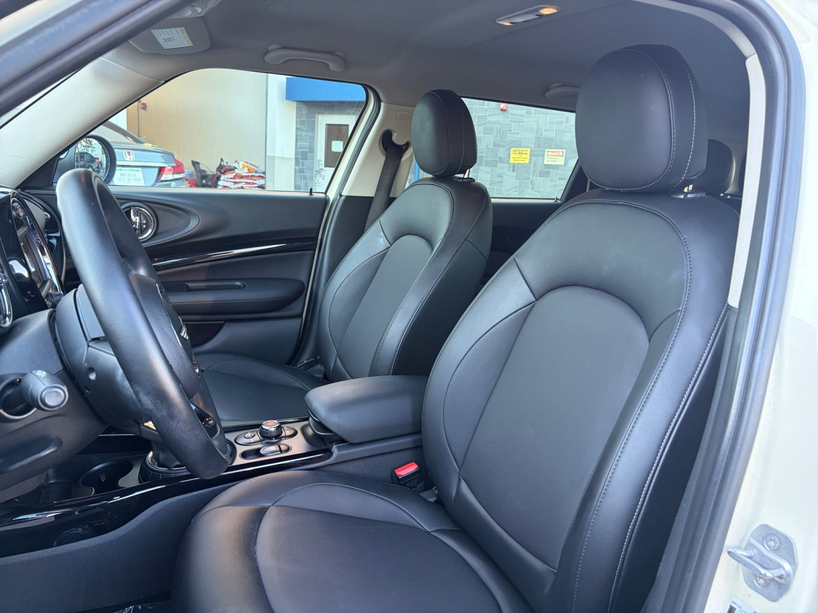 Used 2017 MINI Cooper Clubman ALL4 AWD/4WD image 15