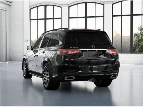 Used 2026 Mercedes-Benz GLS 450 4MATIC image 28