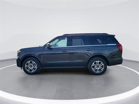 New 2025 Ford Expedition Active image 1