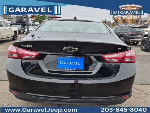 Used 2019 Chevrolet Malibu LT w/ Leather Package image 16