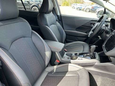 Used 2025 Subaru Crosstrek 2.5i Limited AWD/4WD image 17