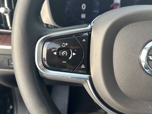 Certified 2023 Volvo XC60 B5 Plus w/ Climate Package image 29