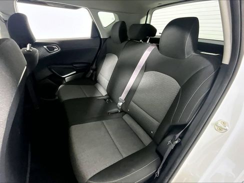 Used 2020 Kia Soul S FWD image 25