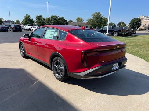 New 2026 Kia K4 FWD image 7