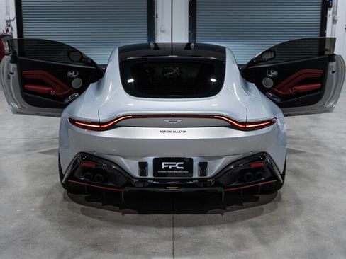 Used 2019 Aston Martin V8 Vantage Coupe RWD image 34