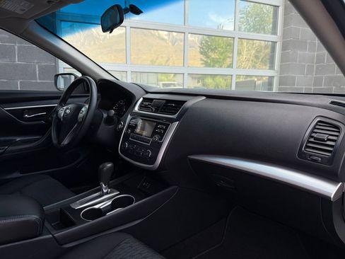 Used 2016 Nissan Altima 2.5 S w/ Power Driver Seat Package FWD image 20