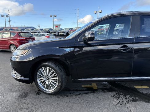 Used 2020 Mitsubishi Outlander GT image 11
