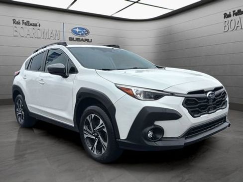 Used 2024 Subaru Crosstrek 2.0i Premium image 2