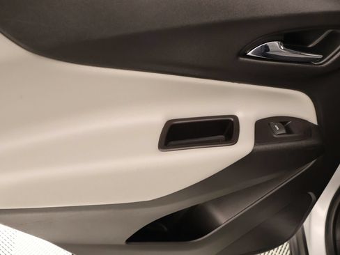 Used 2022 Chevrolet Equinox LT FWD image 15