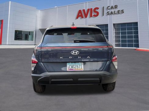 Used 2025 Hyundai Kona SEL FWD image 7