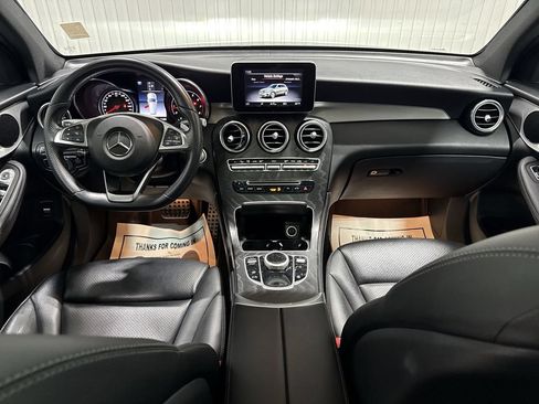 Used 2019 Mercedes-Benz GLC 300 image 21