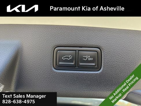 New 2026 Kia Carnival EX FWD image 28