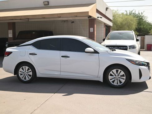 Used 2024 Nissan Sentra S image 10