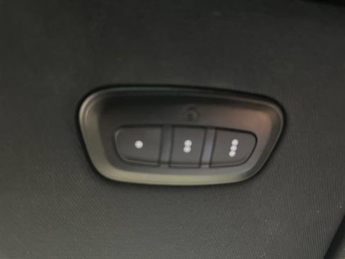 Used 2023 RAM 1500 Laramie AWD/4WD image 35