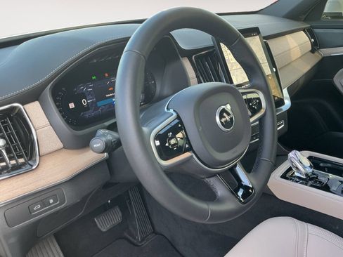 New 2026 Volvo XC90 T8 Plus AWD/4WD image 10