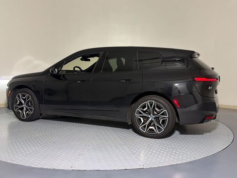Used 2024 BMW iX xDrive50 AWD/4WD image 3