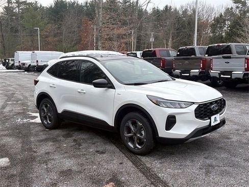 New 2026 Ford Escape ST-Line w/ Cold Weather Package AWD/4WD image 7