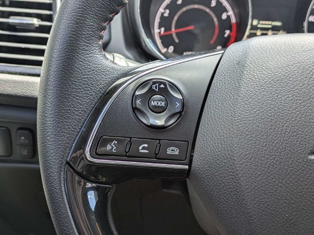 Used 2025 Mitsubishi Outlander Sport LE AWD/4WD image 26