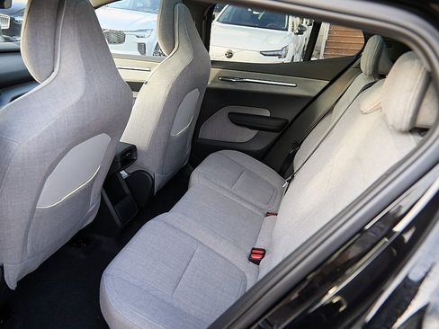 New 2025 Volvo EX30 Ultra w/ Protection Package Premier image 20