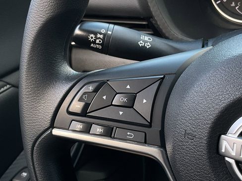 Used 2024 Nissan Sentra SV image 21