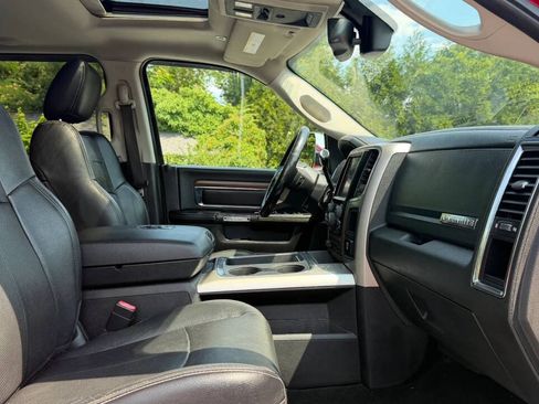 Used 2018 RAM 2500 Laramie AWD/4WD image 35