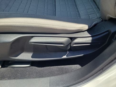 Used 2024 Honda HR-V LX image 25