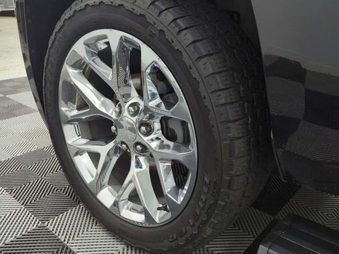Used 2019 GMC Yukon Denali w/ Enhanced Security Package AWD/4WD image 39