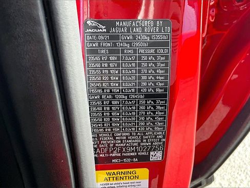 Used 2021 Jaguar E-PACE SE image 17