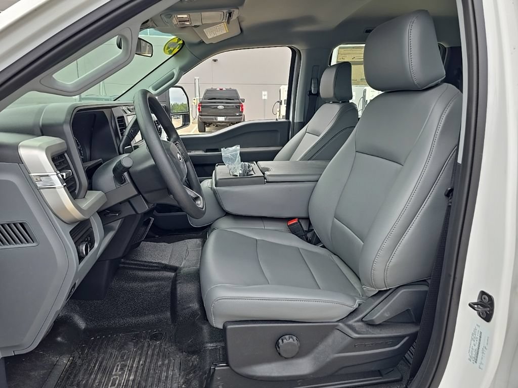 New 2025 Ford F350 XL AWD/4WD image 4