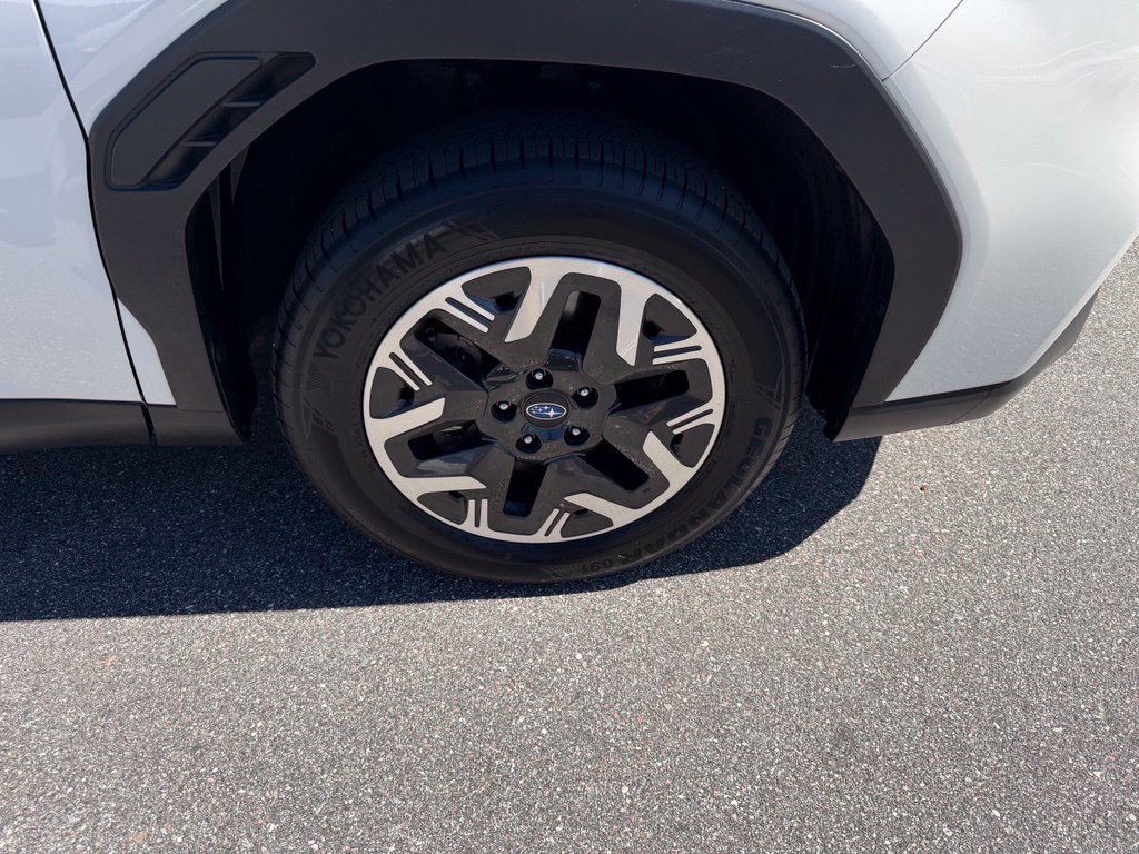 Used 2026 Subaru Forester Premium AWD/4WD image 4