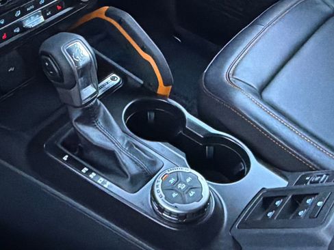 Used 2022 Ford Bronco Badlands w/ Sasquatch Package image 29