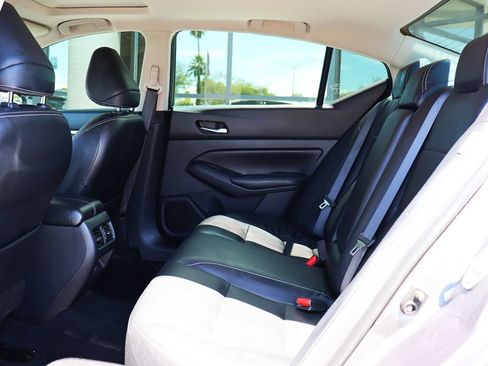 Used 2019 Nissan Altima 2.5 SL FWD image 30