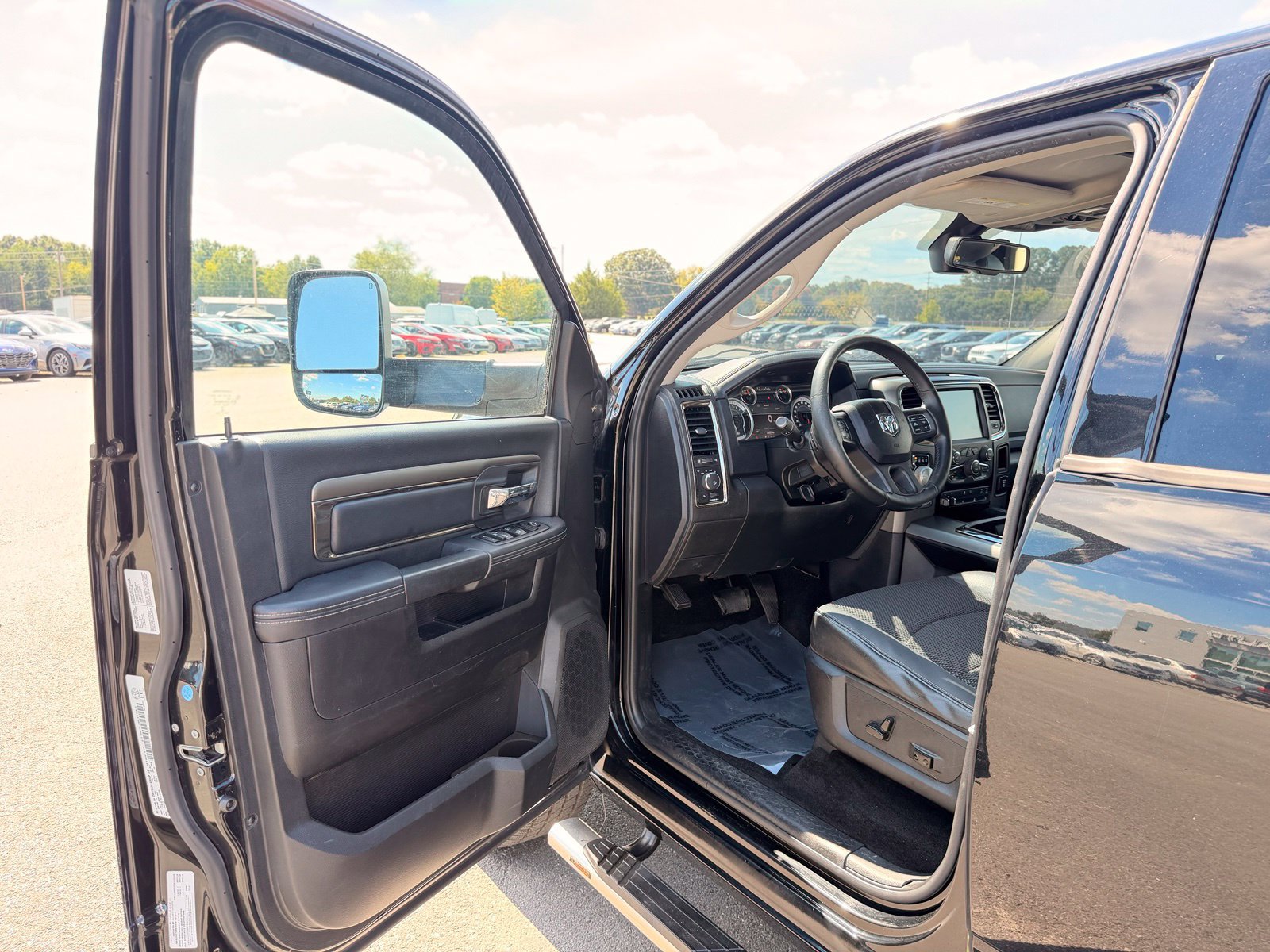 Used 2014 RAM 1500 Sport w/ Trailer Tow Group AWD/4WD image 16