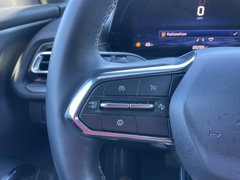 Certified 2025 Chevrolet Traverse LT image 26