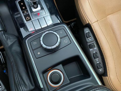 Used 2017 Mercedes-Benz G 550 image 19