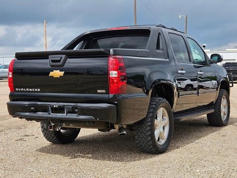 Used 2012 Chevrolet Avalanche LS w/ Texas Edition AWD/4WD image 5