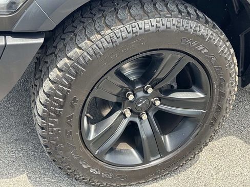 Used 2021 RAM 1500 Classic Warlock AWD/4WD image 9