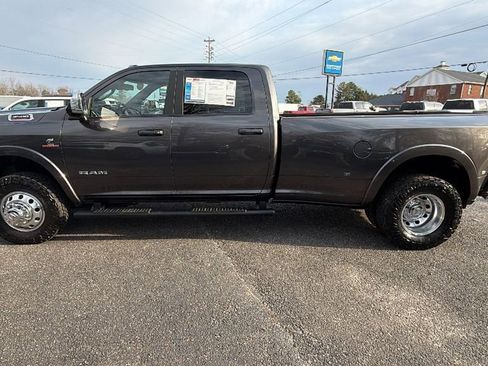 Used 2022 RAM 3500 Laramie image 8