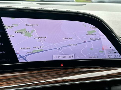 Used 2024 Cadillac Escalade Premium Luxury image 25