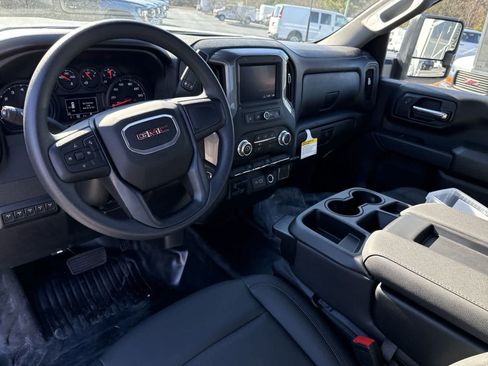New 2025 GMC Sierra 2500 Pro w/ Convenience Package AWD/4WD image 17