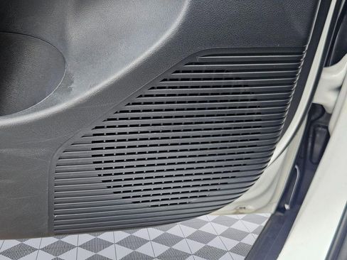 Certified 2025 Hyundai Kona SEL image 12