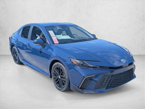 New 2026 Toyota Camry SE FWD image 7