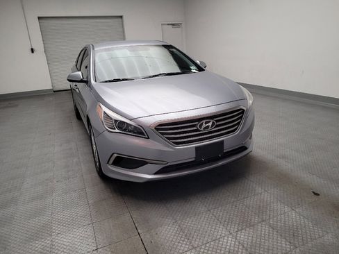 Used 2017 Hyundai Sonata SE FWD image 14