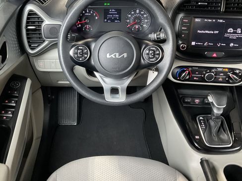 Used 2022 Kia Soul LX FWD image 20