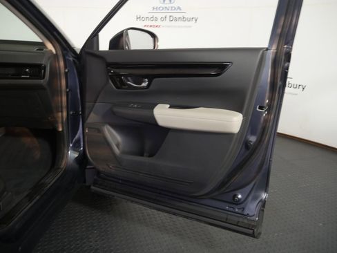 Used 2023 Honda CR-V EX-L image 5
