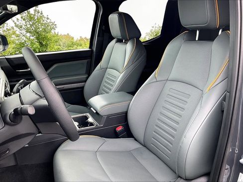 Used 2025 Toyota Tacoma 4x4 Double Cab Hybrid image 26