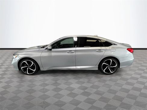 Used 2019 Honda Accord Sport image 4