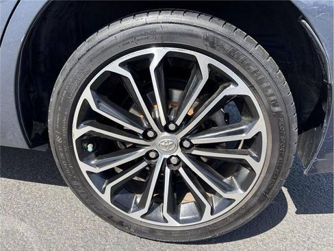Used 2015 Toyota Corolla S FWD image 17
